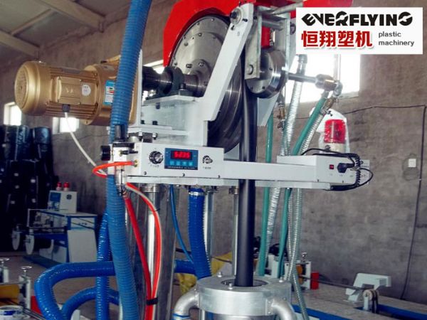 The development trend of the plastic machinery industry
